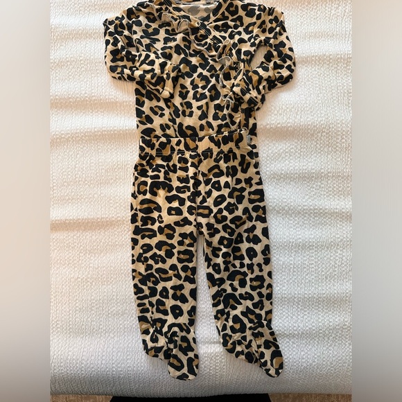 Posh Peanut Lana Leopard Ruffle Set - Picture 2 of 8